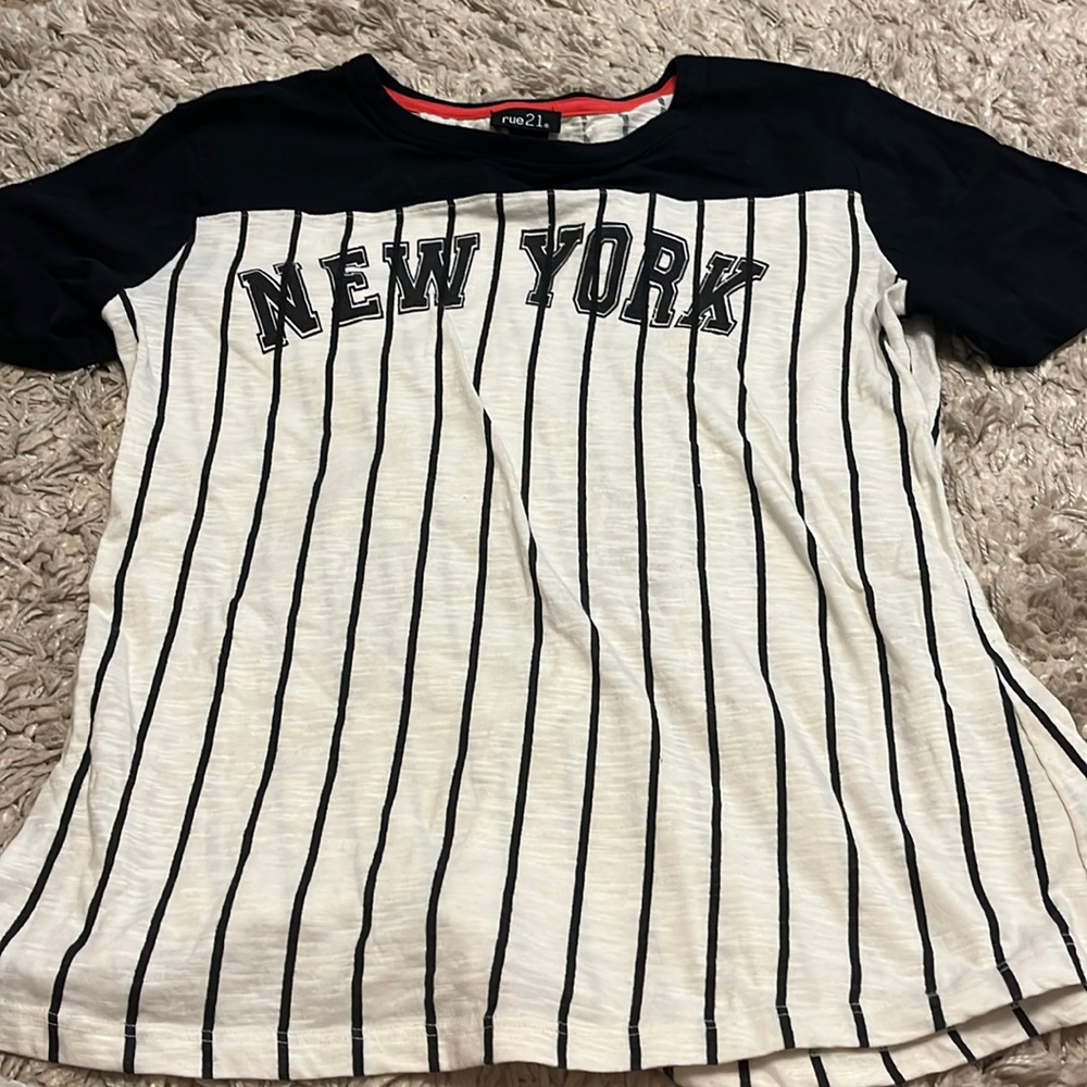 Rue21 Graphic Tee